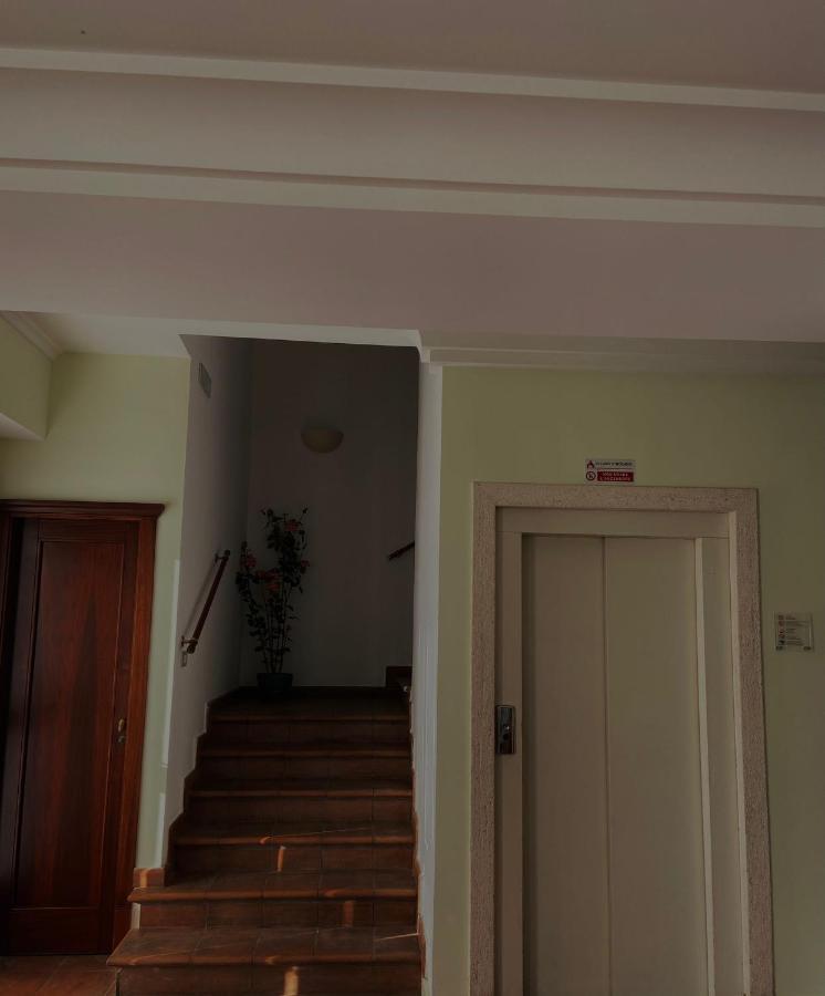 Hotel La Lampara レッジョ・ディ・カラブリア エクステリア 写真
