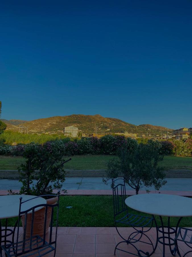 Hotel La Lampara レッジョ・ディ・カラブリア エクステリア 写真