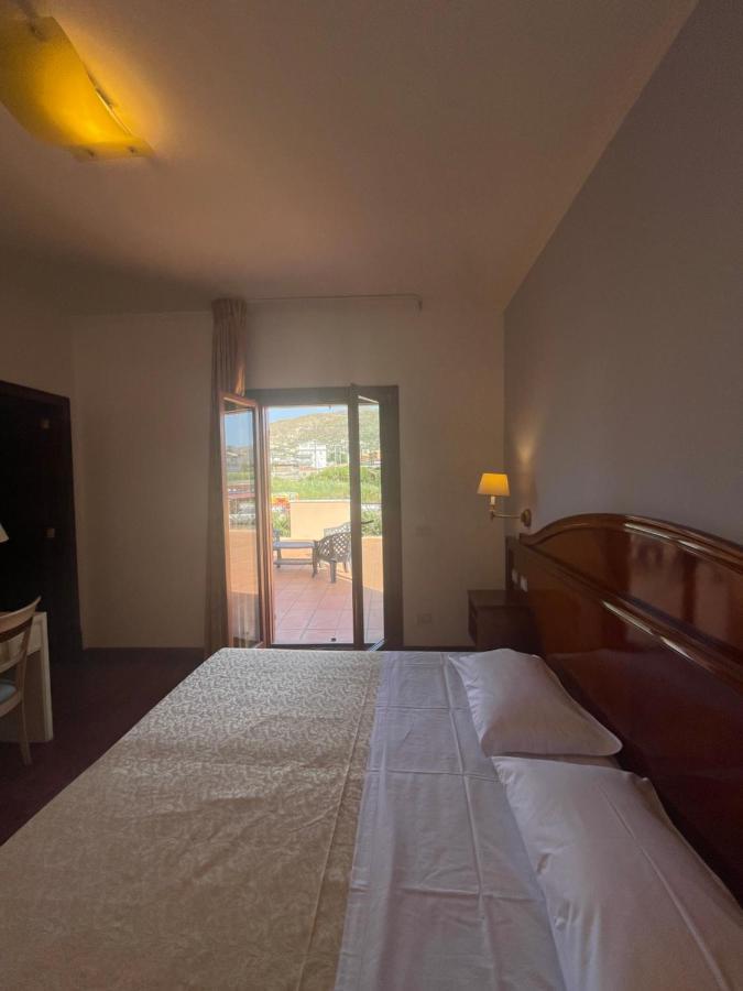 Hotel La Lampara レッジョ・ディ・カラブリア エクステリア 写真